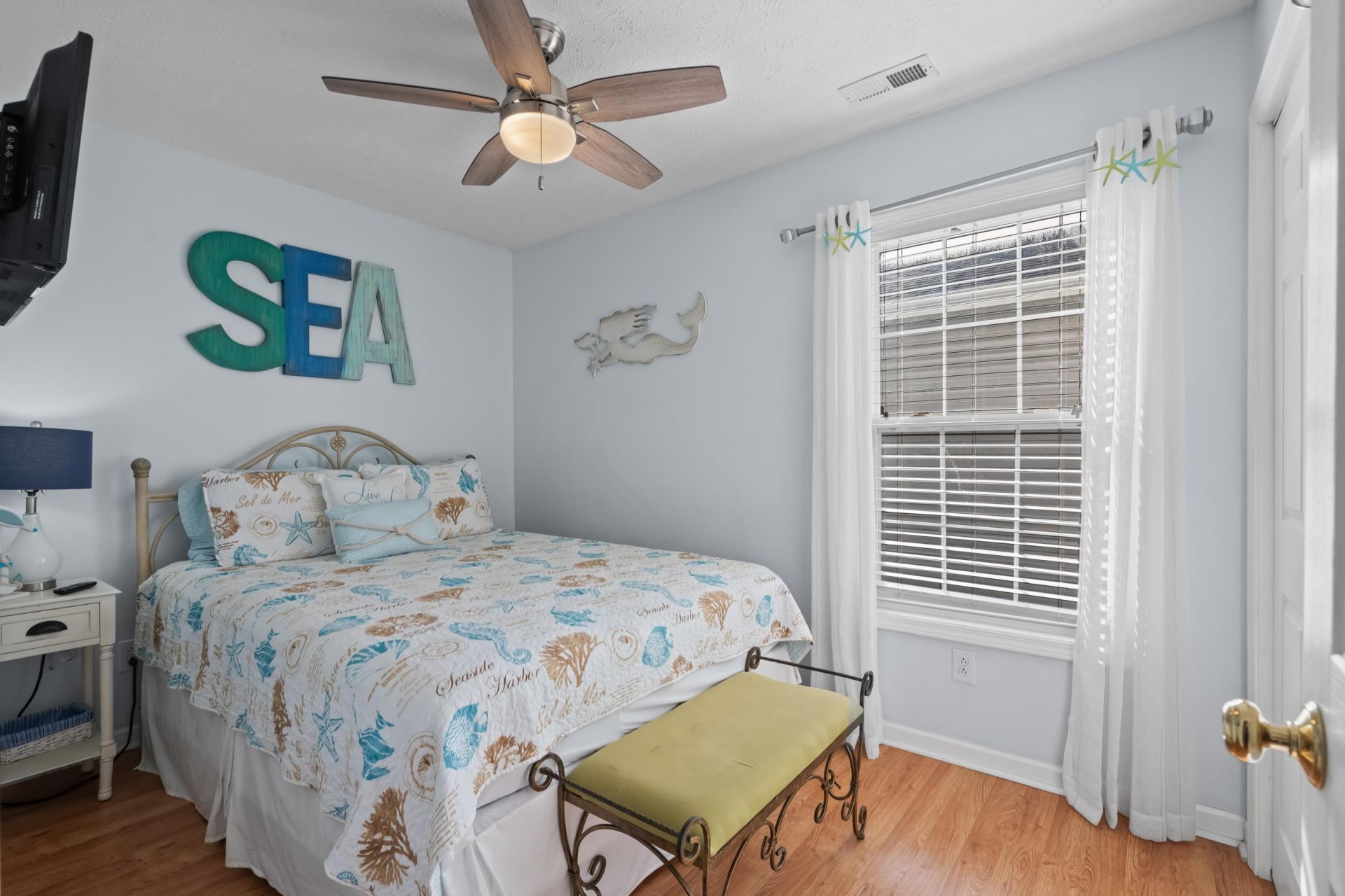 6001 - V7 S Kings Hwy.  Photo 30