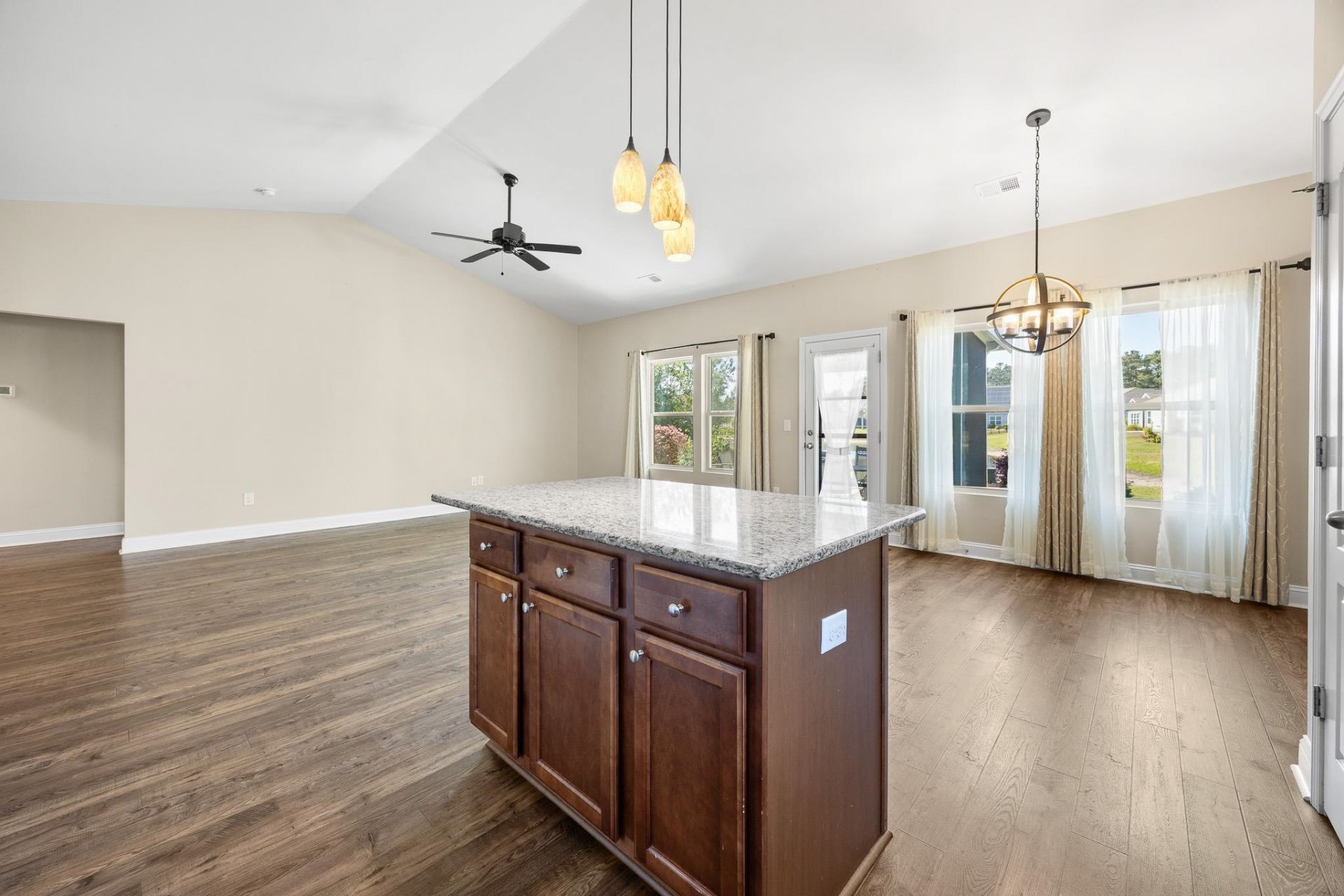 5600 Plantersville Pl.  Photo 11