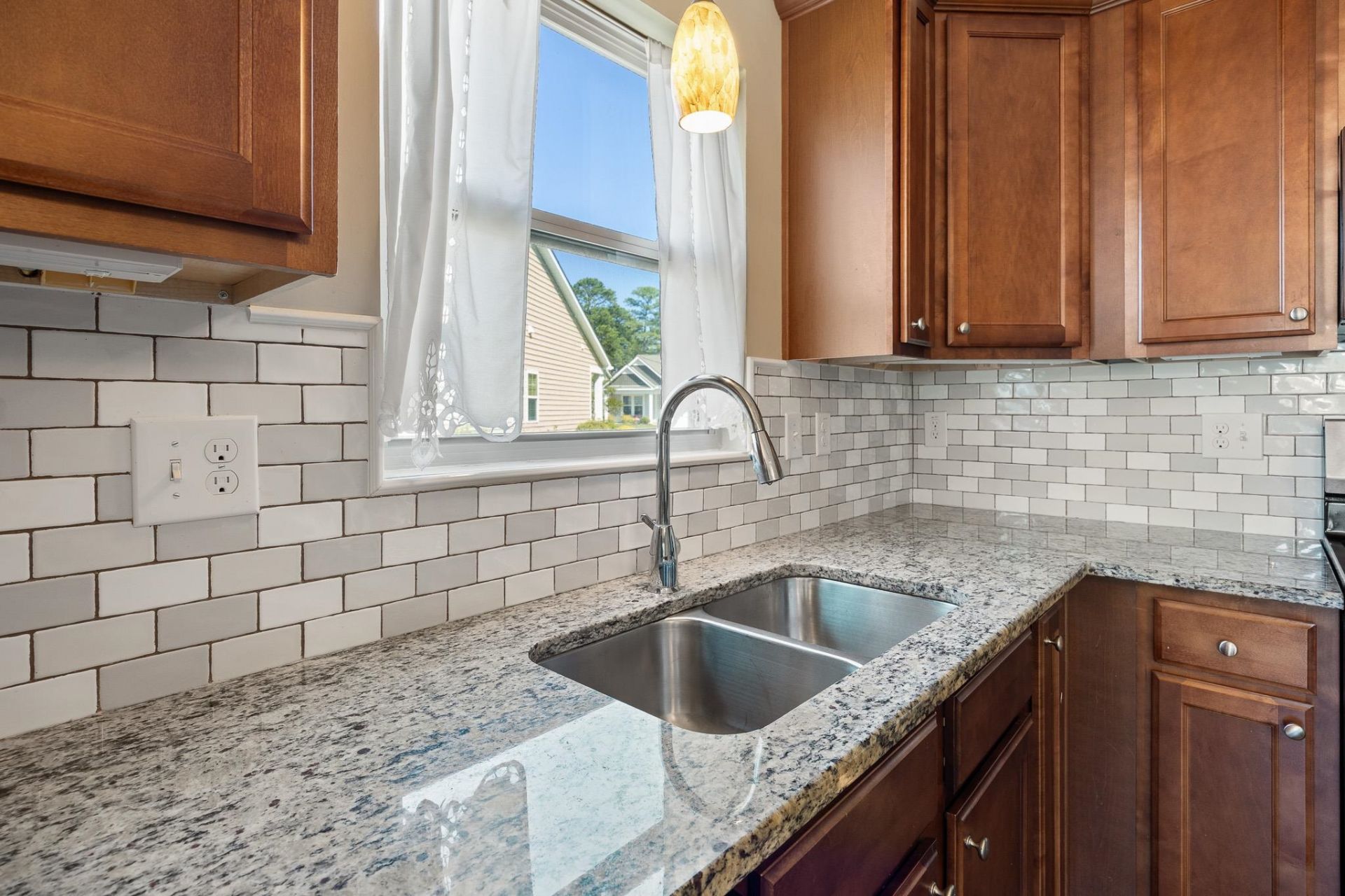 5600 Plantersville Pl.  Photo 9