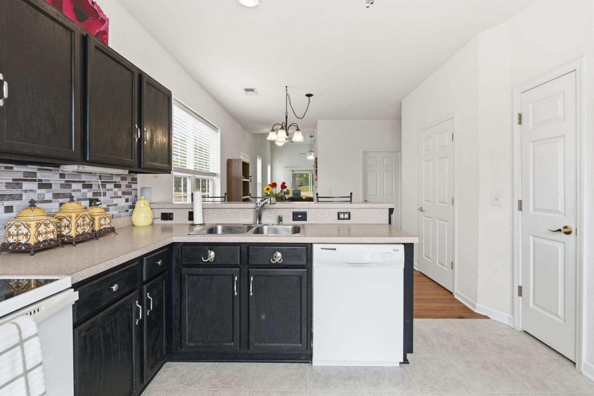 230 Connemara Dr.  Photo 12