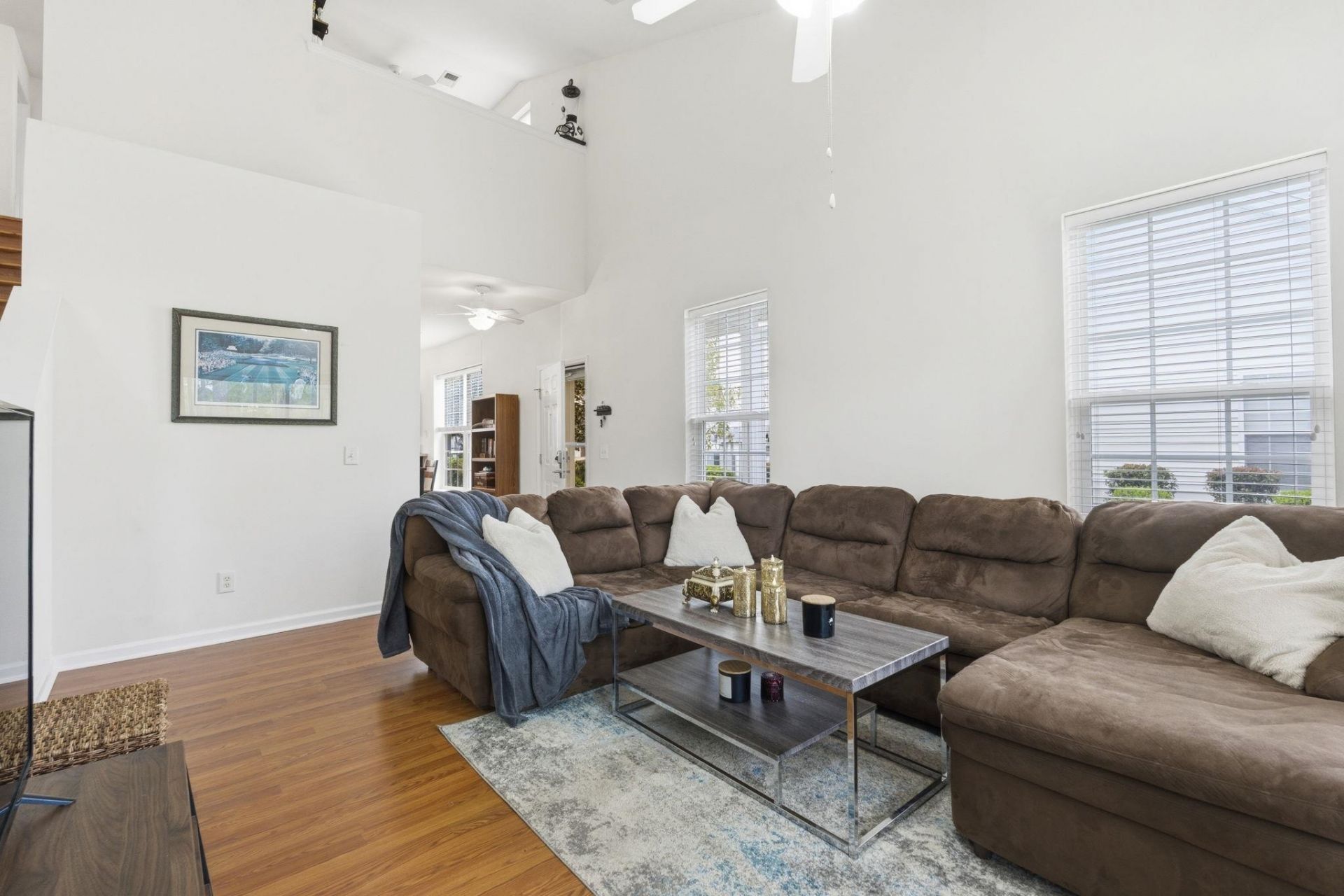 230 Connemara Dr. Photo 15