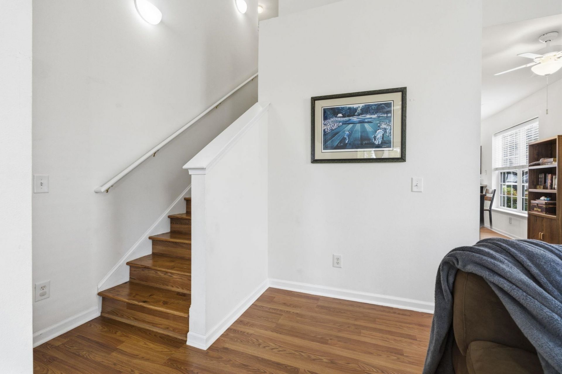 230 Connemara Dr.  Photo 16