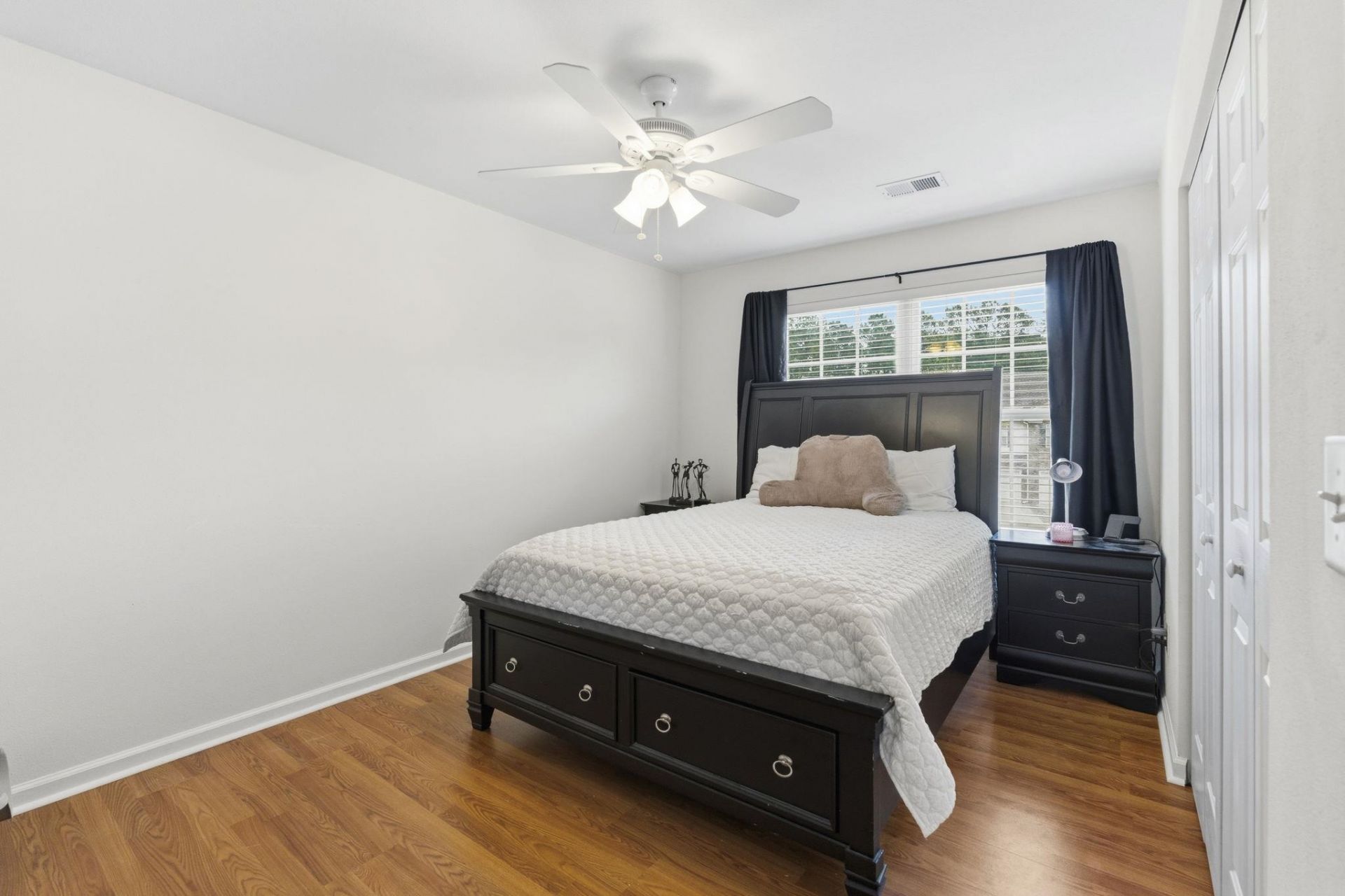 230 Connemara Dr.  Photo 26