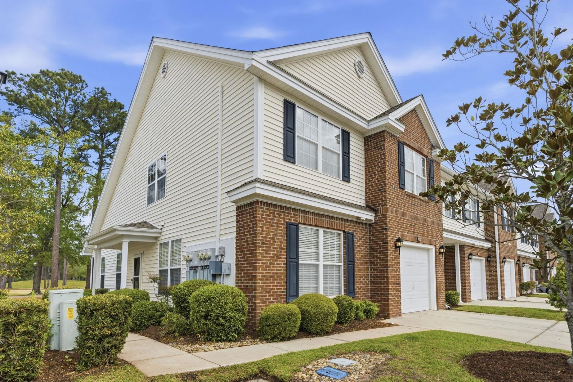 230 Connemara Dr. Photo 40