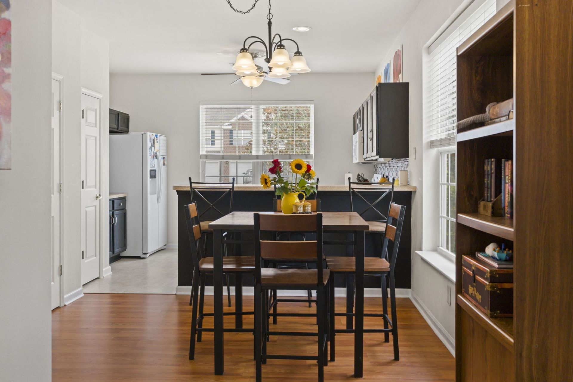 230 Connemara Dr. Photo 5