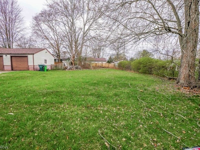 000 Meadowbrook Avenue , Alliance, OH 44601 Photo 3