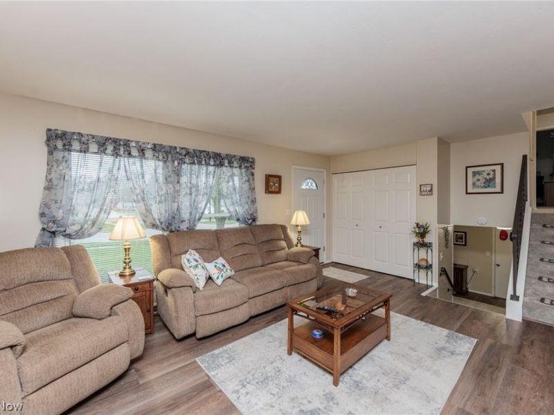 534 Tammery Drive, Tallmadge, OH 44278 Photo 2