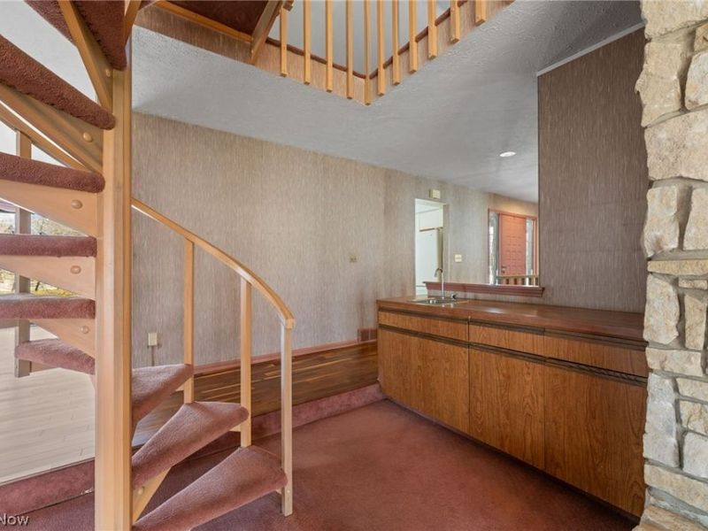 6656 Woodhawk Drive , Mayfield Heights, OH 44124 Photo 18