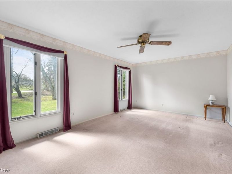 6656 Woodhawk Drive , Mayfield Heights, OH 44124 Photo 27