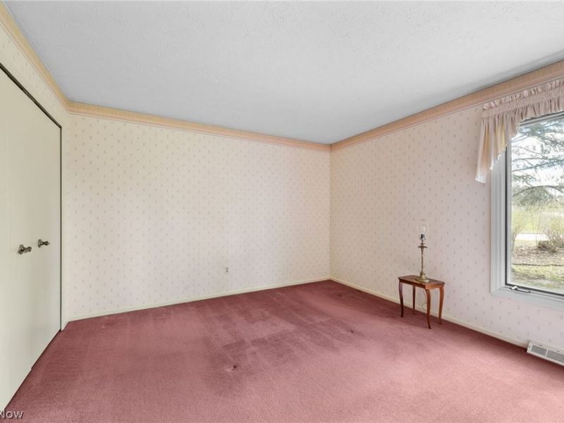 6656 Woodhawk Drive , Mayfield Heights, OH 44124 Photo 32