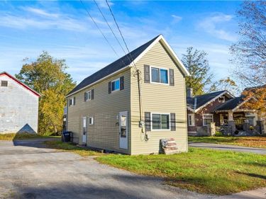 6821 Mcalpine Street , Lyons Falls, NY 13368