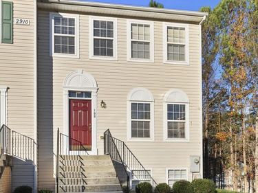 2910 Barrymore Street, Unit 100, Raleigh, NC 27603