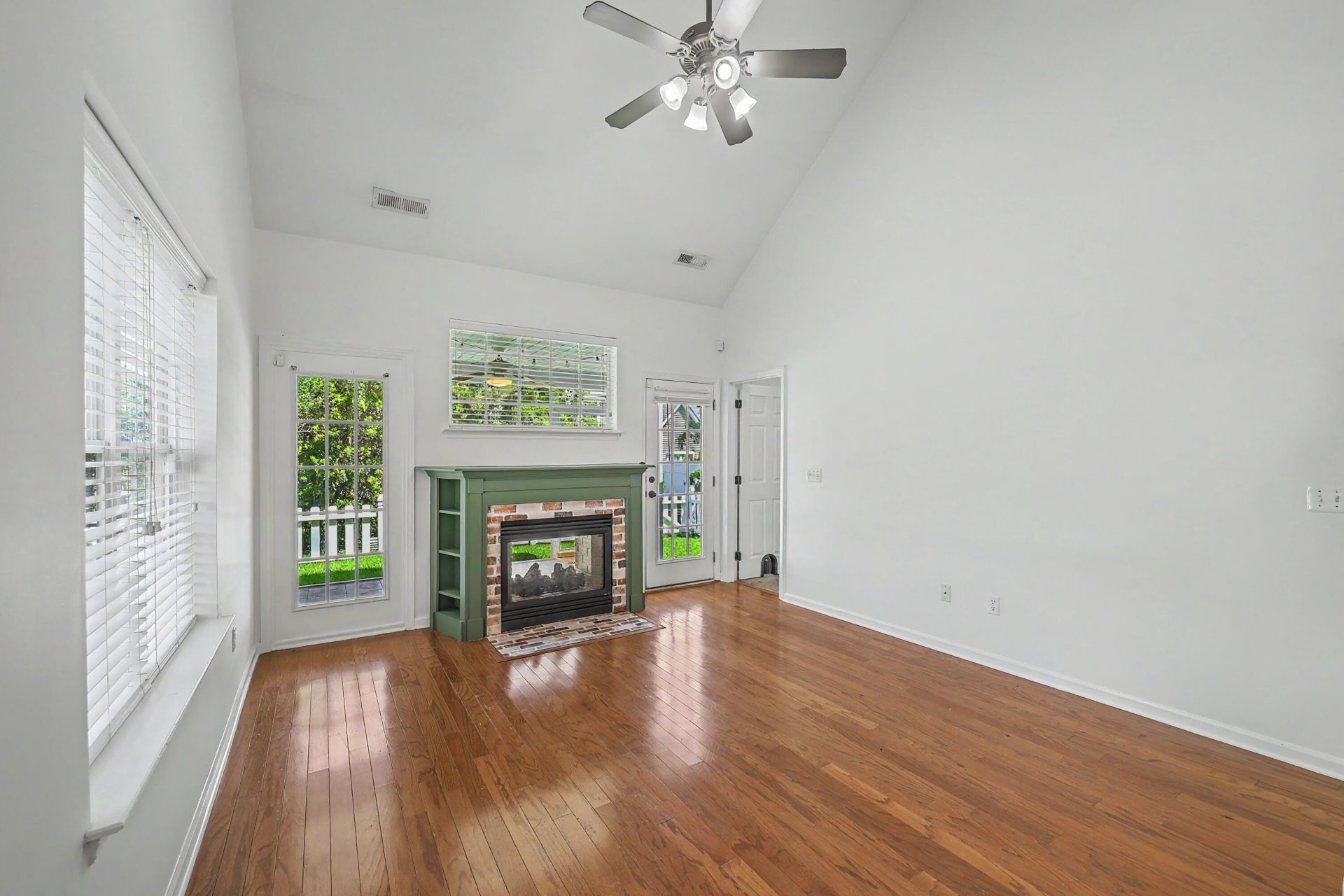 8658 Grassy Oak Trail Photo 12
