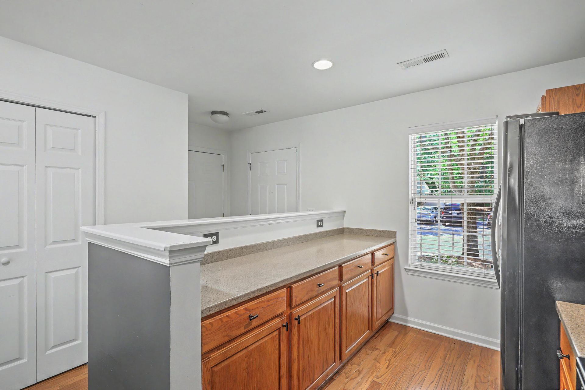 8658 Grassy Oak Trail Photo 9