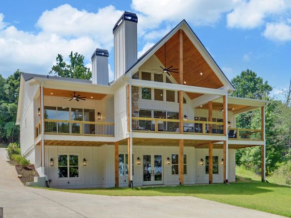 672 Tugaloo Heights Circle, Lavonia, GA 30553