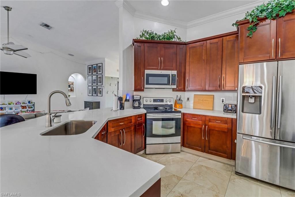 2026 SW 31st Ter, Cape Coral, FL 33914 Photo