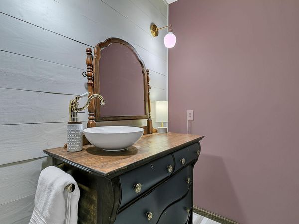 1030 NW 4th Avenue NW, Milaca, MN 56353