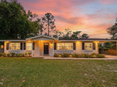 586 MADEIRA Drive, Orange Park, FL 32073