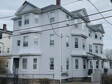 24-28 Hall St, Fall River, MA 02724