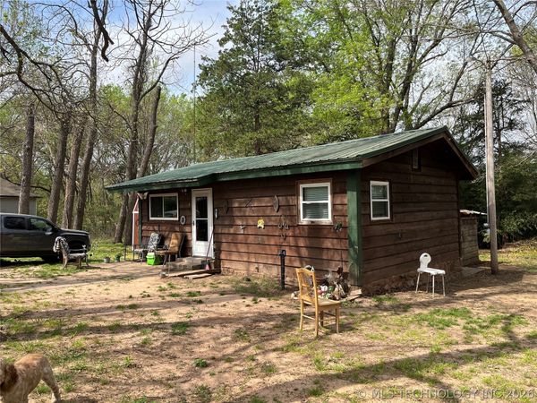 1566 Lakeshore Drive , Indianola, OK 74501