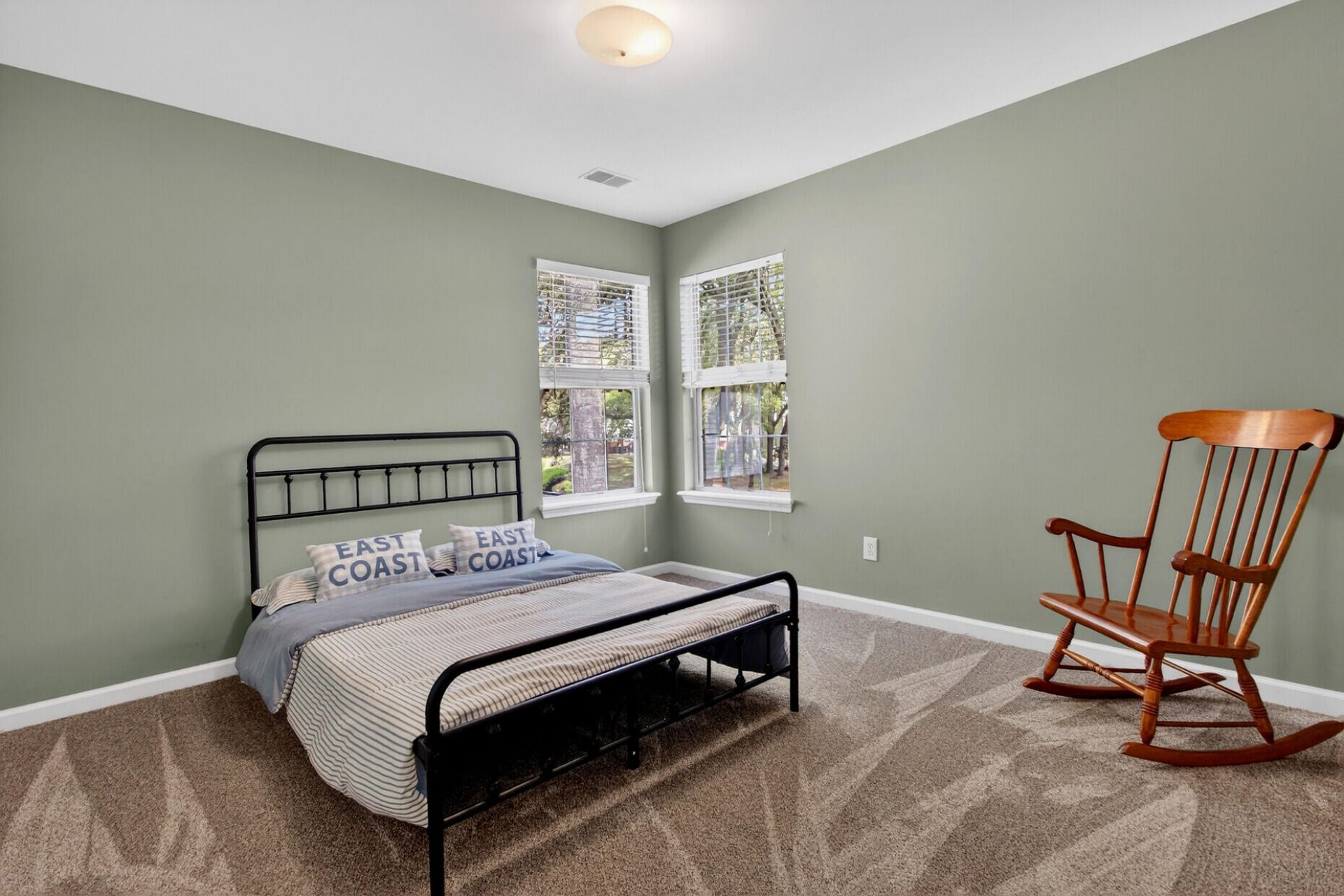 486 Planters Trace Drive Photo 24