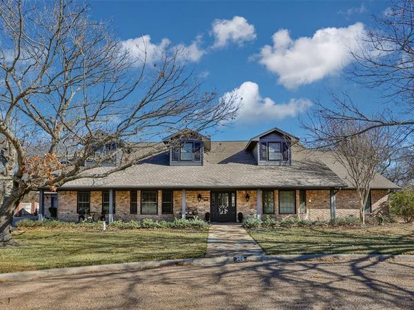 308 Wheeler Creek Court, Gainesville, TX 76240