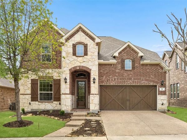 814 River Oak Avenue, Euless, TX 76039