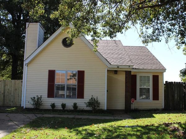 512 Lois Marie Cove, West Memphis, AR 72301