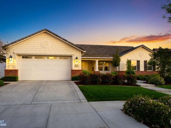 13607 Stonethwaite Lane, Bakersfield, CA 93311