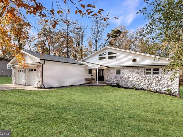 17 W DELAWARE TRAIL , MEDFORD, NJ 08055