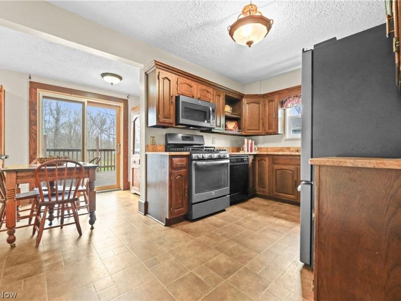 170 E Beech Street NE, Alliance, OH 44601 Photo 15