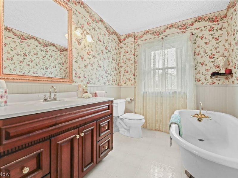 170 E Beech Street NE, Alliance, OH 44601 Photo 24