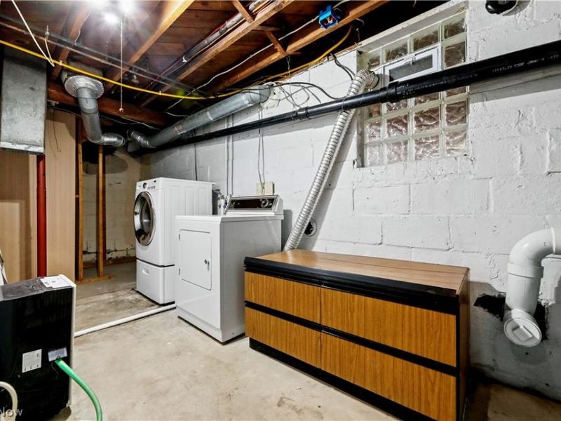 170 E Beech Street NE, Alliance, OH 44601 Photo 33