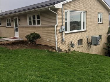 51392 Breezy Hill Road, St Clairsville, OH 43950