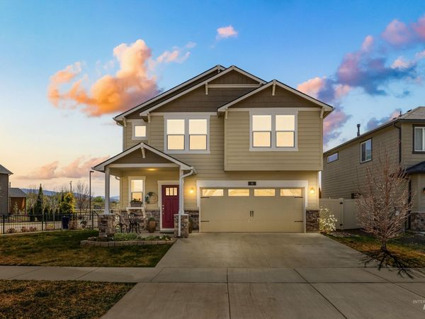 16 N Caracaras Way, Eagle, ID 83616