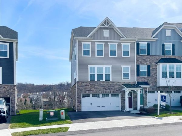 410 Scharberry Ln , Adams Twp, PA 16046