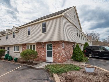 265 Park Street, Unit 1, North Attleboro, MA 02760
