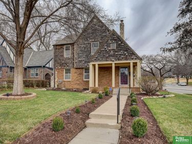 5102 Parker Street, Omaha, NE 68104