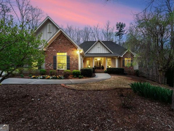 167 Early Red Pippin, Clarkesville, GA 30523