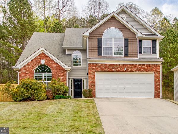 77 Saint Charles Place, Sharpsburg, GA 30277