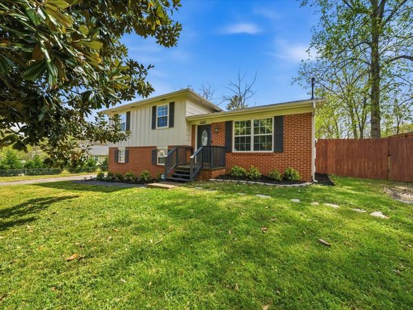 3450 SE Emerson Drive SE, Cleveland, TN 37323