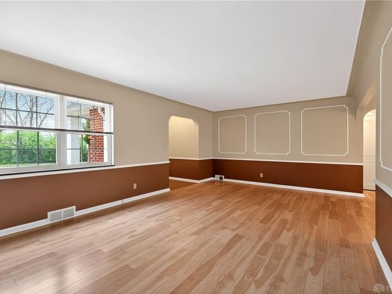 1810 S Main Street, Dayton, OH 45409 Photo 11