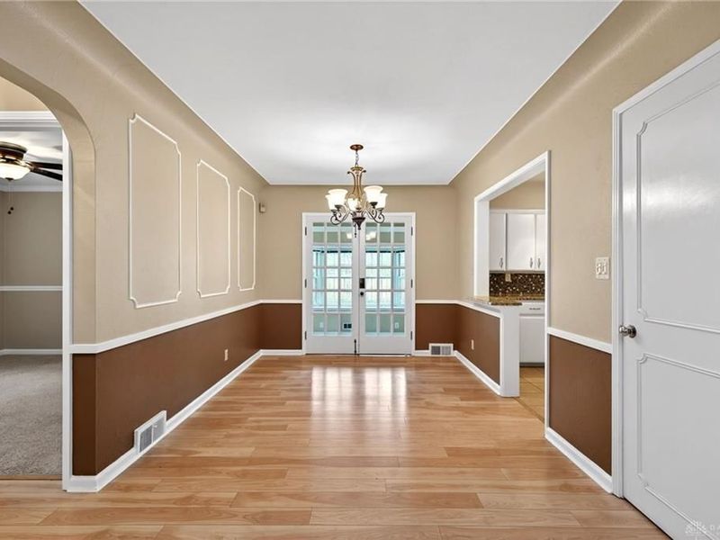 1810 S Main Street, Dayton, OH 45409 Photo 12