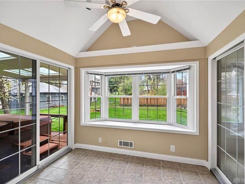 1810 S Main Street, Dayton, OH 45409 Photo 14