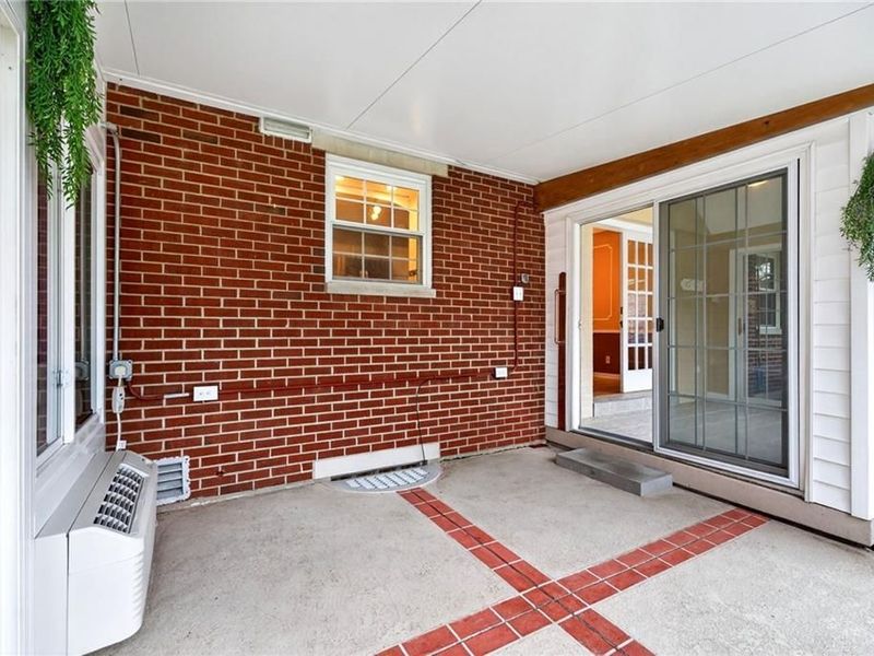 1810 S Main Street, Dayton, OH 45409 Photo 17