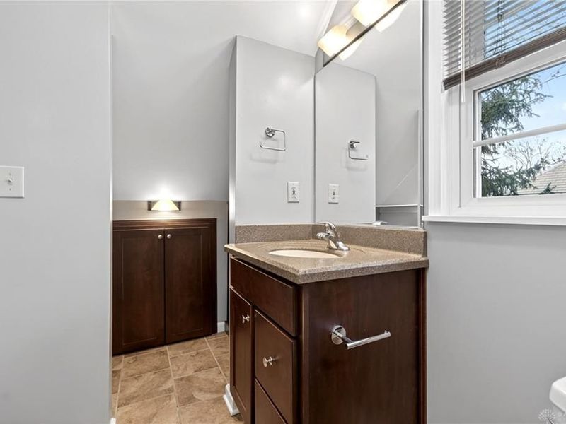 1810 S Main Street, Dayton, OH 45409 Photo 39