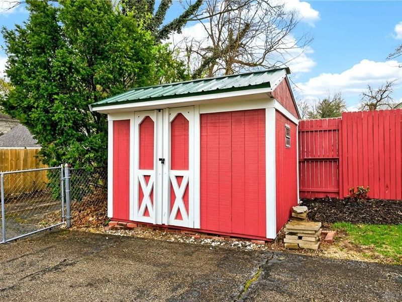 1810 S Main Street, Dayton, OH 45409 Photo 55