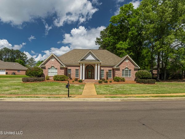 407 Thorngate Drive, Brandon, MS 39042