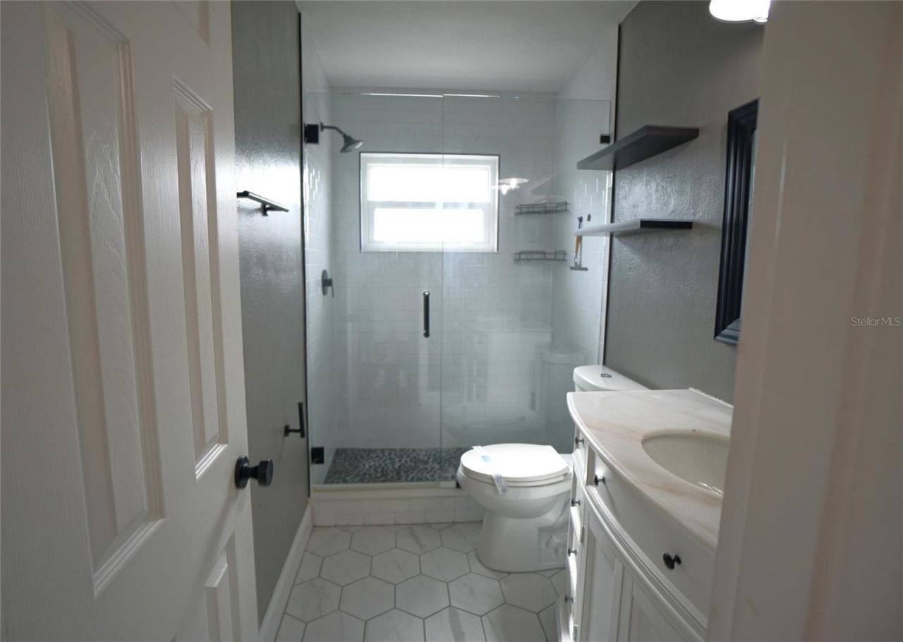 7325 10th Street N, Saint Petersburg, FL 33702 Photo