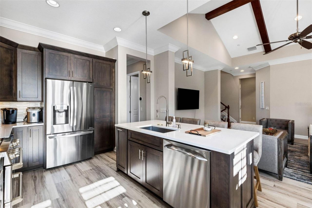 289 Sapphire Lake Drive, Unit 202, Bradenton, FL 34209 Photo